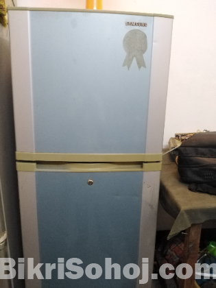 SAMSUNG NON FROST FRIGE